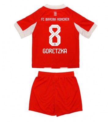Bayern Munich Leon Goretzka #8 Hjemmebanetrøje Børn 2025-26 Kortærmet (+ Korte bukser)